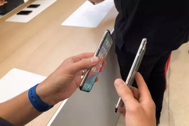 Sự khác biệt về kích thước giữa iPhone Xs và Xs Max