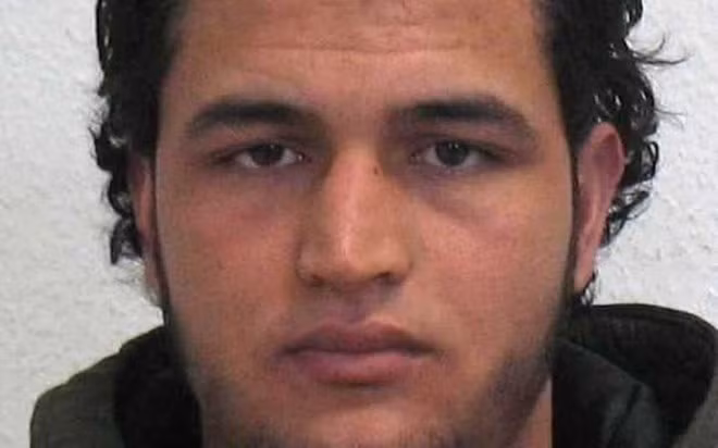 Anis Amri - nghi can chính trong vụ tấn công bằng xe tải tại Berlin.