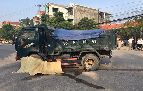 Hiện trường vụ tai nạn. Ảnh: Nguyễn Xuân Thuya.