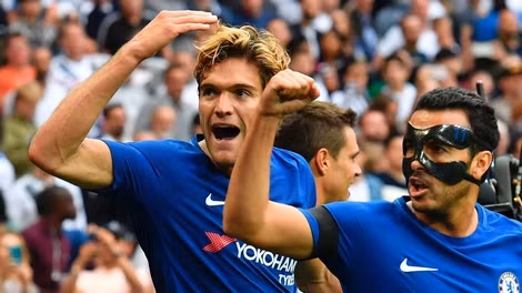 Premier League ngập tràn cầu thủ ngoại.