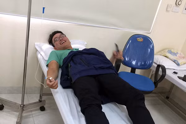 Anh Thịnh, chủ chiếc Honda AirBlade rất bất ngờ và vui mừng khi được các chiến sỹ CSGT thông báo tìm thấy xe của mình. Anh Thịnh, chủ chiếc Honda AirBlade rất bất ngờ và vui mừng khi được các chiến sỹ CSGT thông báo tìm thấy xe của mình.