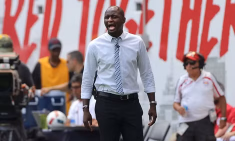 Vieira đang là ứng cử viên sáng giá thay thế Wenger.