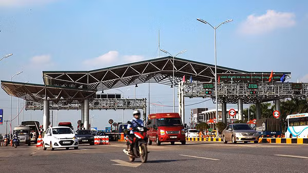 Đối với dự án BOT giao thông, xuất hiện các bất cập về mức phí, vị trí đặt trạm thu phí chưa phù hợp, cần quy định rõ để thực hiện thống nhất.Ảnh minh họạ Internet