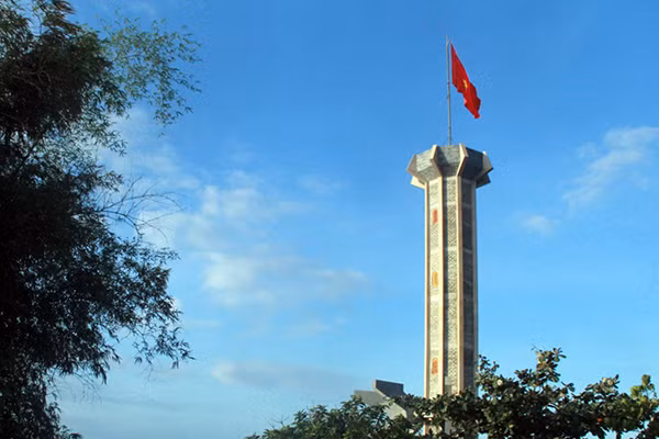 Lũy tre bên cột cờ trên đảo Cồn Cỏ Lũy tre bên cột cờ trên đảo Cồn Cỏ