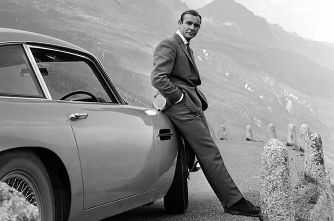 Sean Connery khi đóng vai 007.