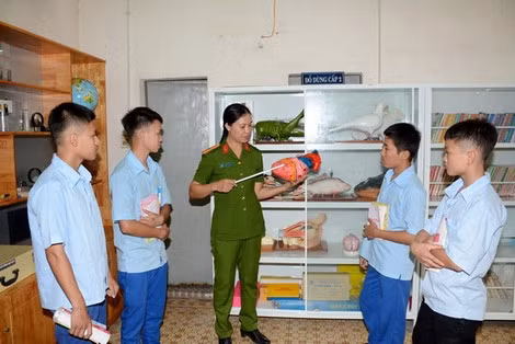 Một số hình ảnh dạy và học ở Trường Giáo dưỡng số 4. Một số hình ảnh dạy và học ở Trường Giáo dưỡng số 4.