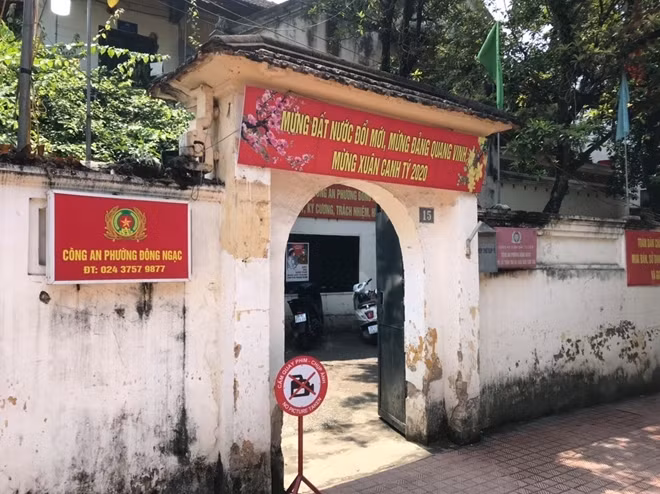 Trụ sở công an phường Đông Ngạc.