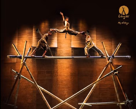 Các vở diễn của Lune Production cũng đang hoãn do COVID-19.