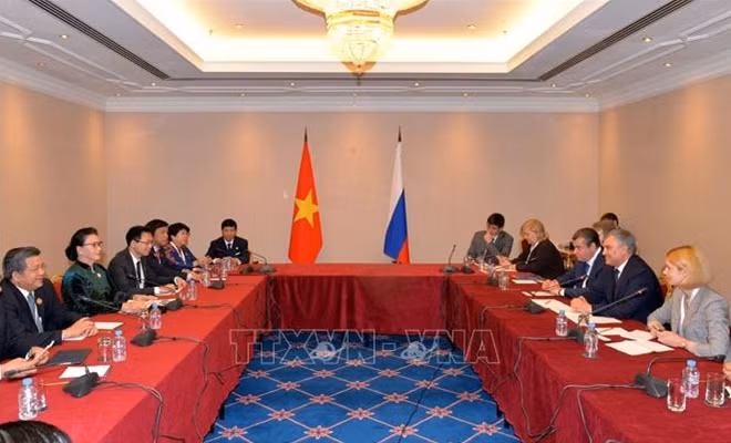 Hai nhà lãnh đạo khẳng định hợp tác nghị viện là một trong những trụ cột quan trọng, có nhiều bước phát triển mới trong tổng thể quan hệ Việt - Nga.