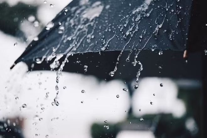 Hà Nội trời dịu mát và có mưa.