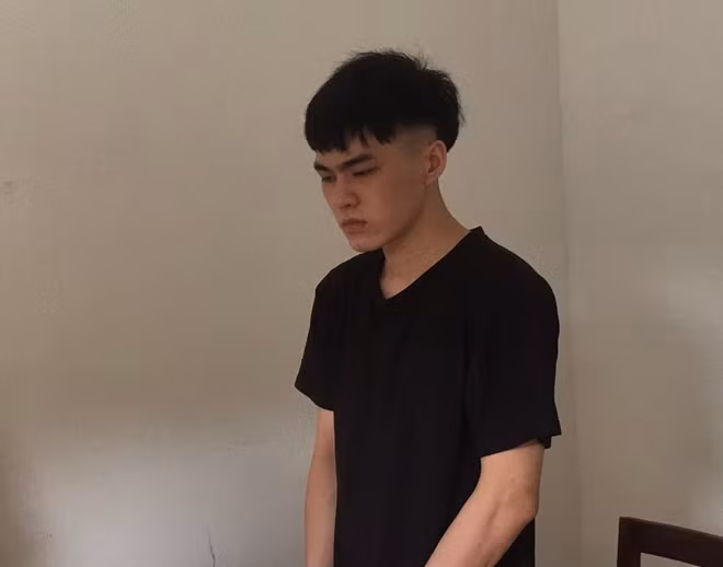 Đối tượng Mạnh tại Cơ quan CSĐT.