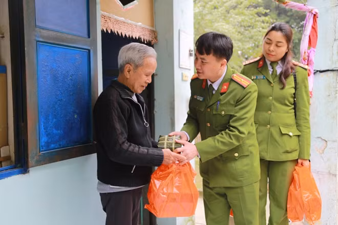 Một số hình ảnh tại chương trình tình nguyện mùa đông của Học viện CSND