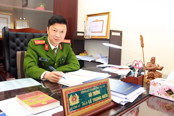 Thiếu tá Lê Trọng Hiếu, Đội trưởng Đội Cảnh sát hình sự Công an quận Đống Đa.