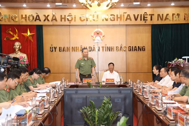 Bộ trưởng Tô Lâm phát biểu tại buổi làm việc.
