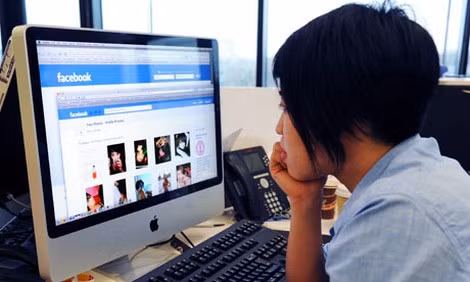 Nhiều người đã rơi vào tình trạng hoang mang, lo lắng vì tài khoản Facebook của mình bị đánh cắp. Nhiều người đã rơi vào tình trạng hoang mang, lo lắng vì tài khoản Facebook của mình bị đánh cắp.