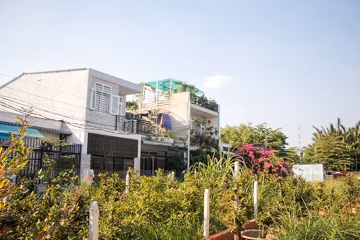 Khổ sở vì nhờ người thân đứng tên mua đất ảnh 2