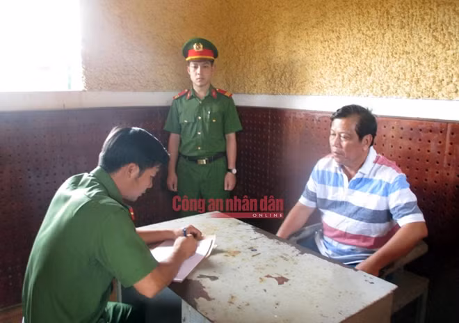 Đối tượng Trịnh Sướng tại cơ quan Công an.