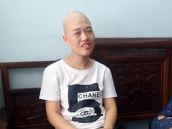 Thượng úy Trần Ngọc Yến, cán bộ Đội Cảnh sát QLHC về TTXH, Công an TP Nam Định. Thượng úy Trần Ngọc Yến, cán bộ Đội Cảnh sát QLHC về TTXH, Công an TP Nam Định.