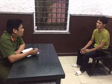 Đối tượng Nguyễn Văn Thực tại cơ quan điều tra. Đối tượng Nguyễn Văn Thực tại cơ quan điều tra.