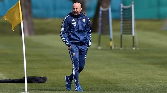 Đứng ở vị trí thứ 9 là HLV Jorge Sampaoli của tuyển Argentina, ông nhận mức lương 1,55 triệu Bảng/năm