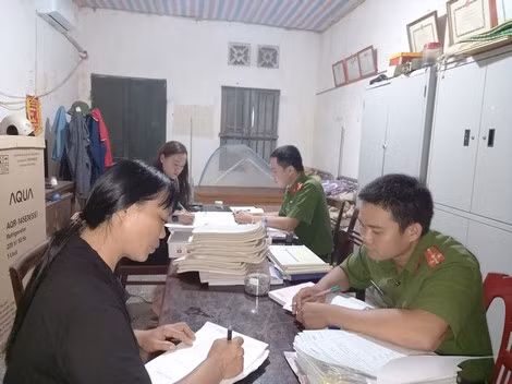 Phòng làm việc đi mượn của Công an xã Thượng Long, huyện Yên Lập.