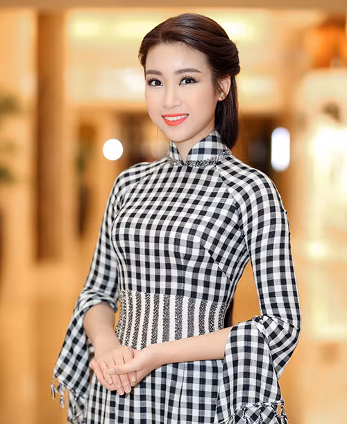 Hoa hậu Đỗ Mỹ Linh