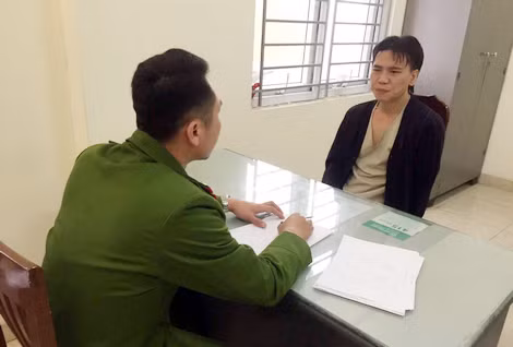 Đối tượng Châu Việt Cường tại cơ quan Công an.