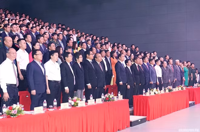 Các đại biểu tham dự buổi lễ. - Ảnh: VGP/Quang Hiếu