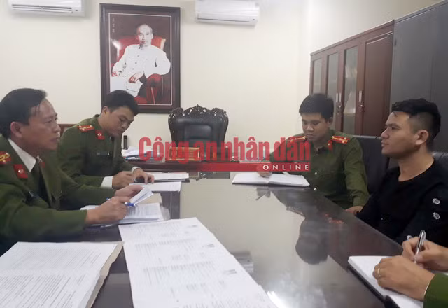 Cơ quan Công an hỏi cung đối tượng Nguyễn Văn Năm Cơ quan Công an hỏi cung đối tượng Nguyễn Văn Năm