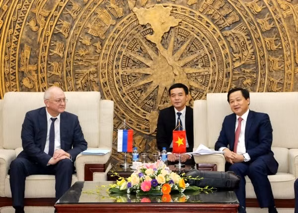 Tổng Thanh tra Chính phủ Việt Nam Lê Minh Khái tiếp Đoàn đại biểu cấp cao Cơ quan Chống tham nhũng trực thuộc Tổng thống Liên bang Nga. (Nguồn: Thanh tra Chính phủ) Tổng Thanh tra Chính phủ Việt Nam Lê Minh Khái tiếp Đoàn đại biểu cấp cao Cơ quan Chống tham nhũng trực thuộc Tổng thống Liên bang Nga. (Nguồn: Thanh tra Chính phủ)