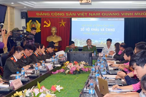 Báo Công an nhân dân tổ chức giao lưu trực tuyến nhằm giải đáp những thắc mắc của độc giả về Nghị quyết 112 của Chính phủ.