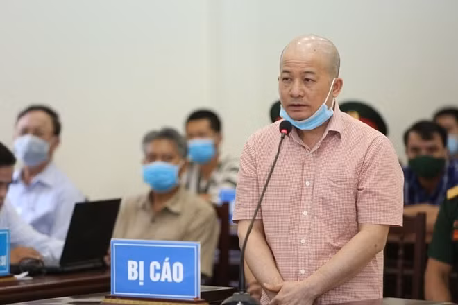Bị can Đinh Ngọc Hệ, tức Út “trọc”.