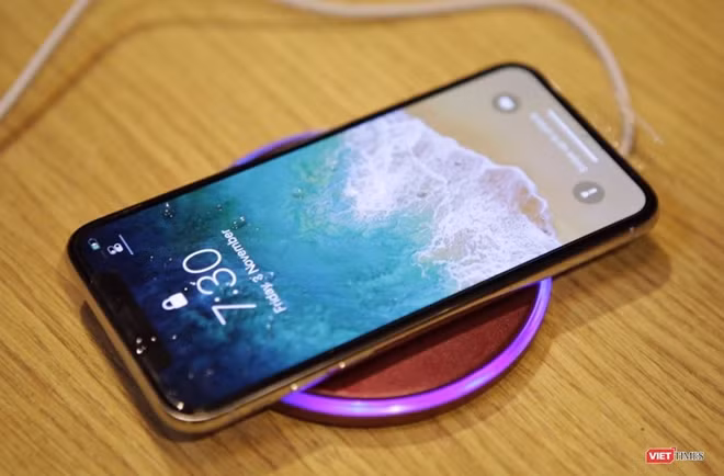 iPhone X đời đầu của Apple gặp vấn đề về màn hình.