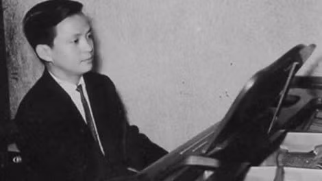 Nhạc sĩ Văn Ký thời trẻ.