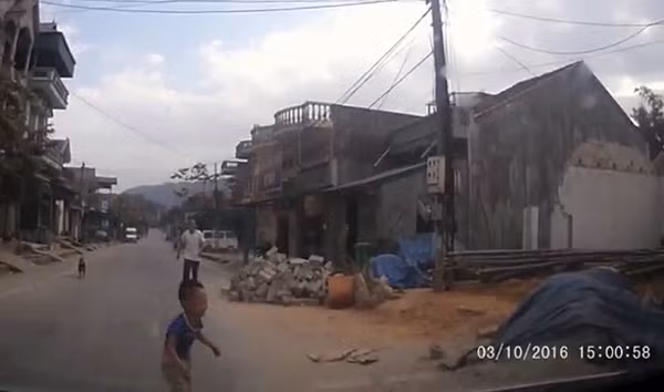 Em vô cùng sợ hãi sau tai nạn.