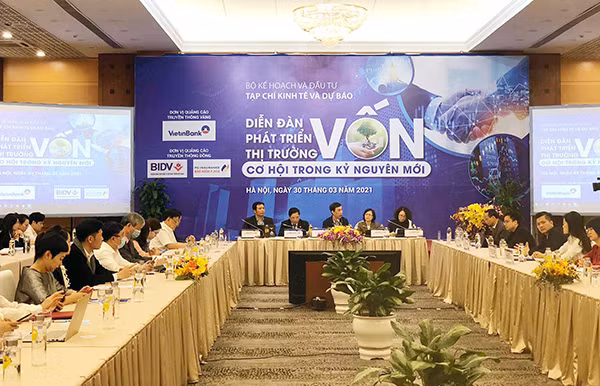 Con người và công nghệ là 2 đột phá cho sự phát triển tới đây trên thị trường vốn Việt Nam. Con người và công nghệ là 2 đột phá cho sự phát triển tới đây trên thị trường vốn Việt Nam.