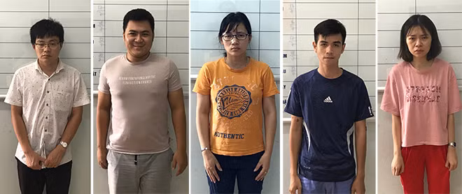 Các bị can tại cơ quan Công an.