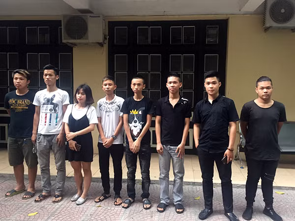 8 đối tượng, trong đó có 7 đối tượng bị khởi tố 8 đối tượng, trong đó có 7 đối tượng bị khởi tố