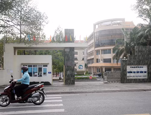 Trường đại học Đồng Nai.