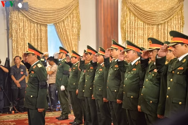 Đoàn Quân khu 7 do Thiếu tướng Nguyễn Minh Hoàng làm Trưởng đoàn.