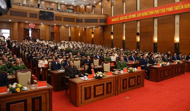 Các đại biểu dự hội nghị