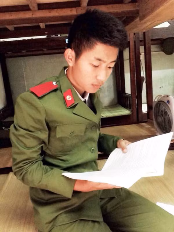 Em Trần Gia Huy trước khi mắc bệnh hiểm nghèo. Em Trần Gia Huy trước khi mắc bệnh hiểm nghèo.
