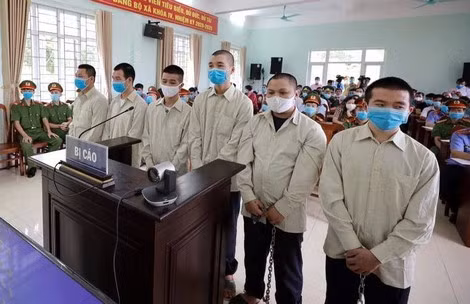 Các đối tượng trong đường dây tổ chức cho người Trung Quốc nhập cảnh trái phép vào Việt Nam.