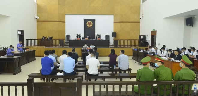 Toàn cảnh phiên tòa sơ thẩm xét xử vụ án tại Công ty TNHH Thương mại và dịch vụ kỹ thuật Nhật Cường.