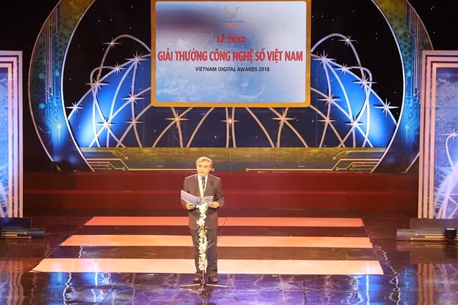 Ông Nguyễn Minh Hồng, Chủ tịch Hội Truyền thông số Việt Nam, Thứ trưởng Bộ TT&TT.