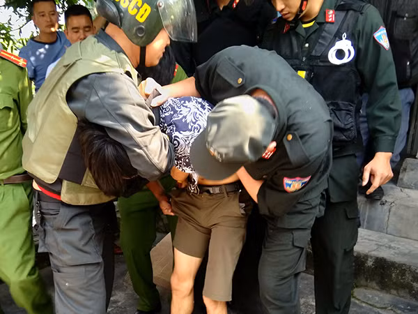 Công an huyện Ninh Giang khống chế thành công đối tượng ngáo đá