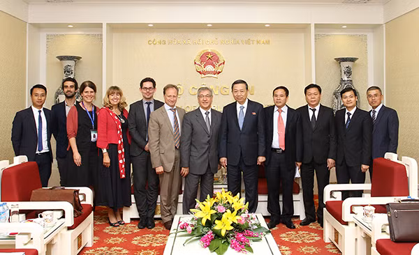 Hình ảnh tại buổi tiếp.