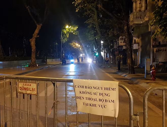 Khu vực phố Cửa Bắc tối 29/11.