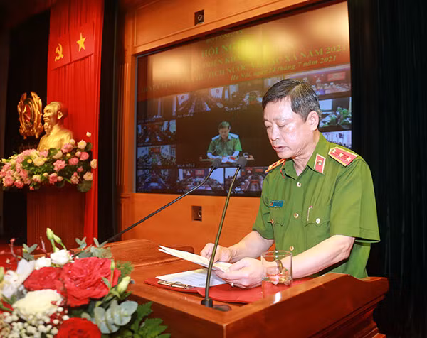 Trung tướng Lê Minh Hùng, Cục trưởng Cục QLTG, CSGDBB, TGD.