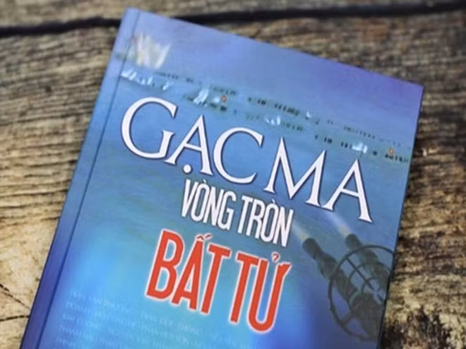 Cuốn sách “Gạc Ma - vòng tròn bất tử”.
